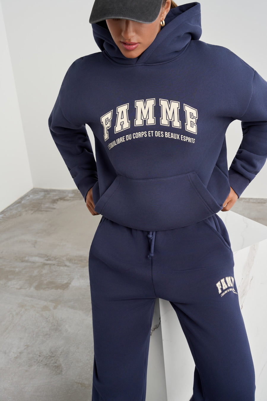 Équilibre Oversized Hoodie · Blue