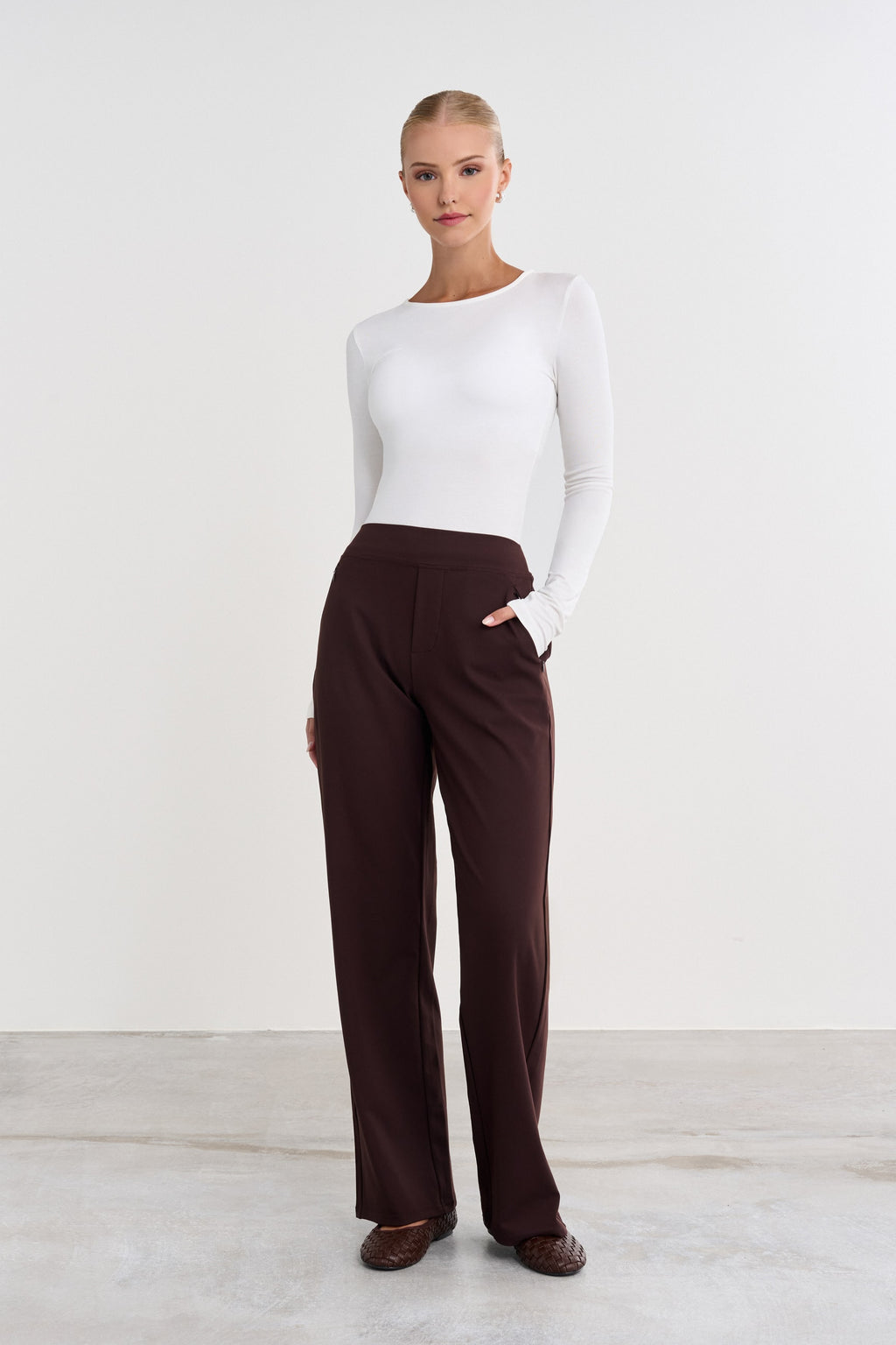 Tailored Relaxed Pants - for dame - Famme - Pants